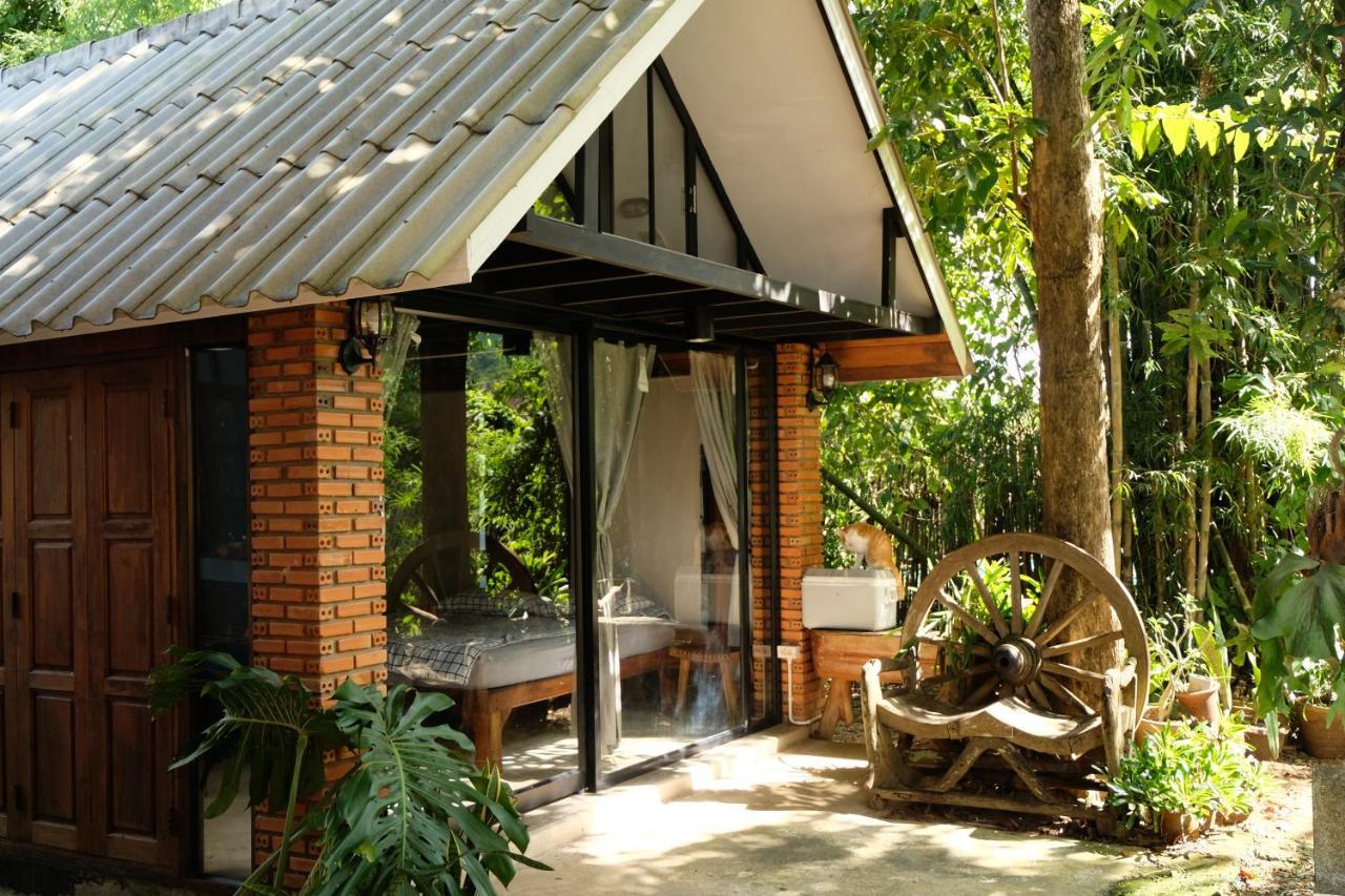 Ashi Guesthouse Chiangdao تْشينغْ داوْ المظهر الخارجي الصورة
