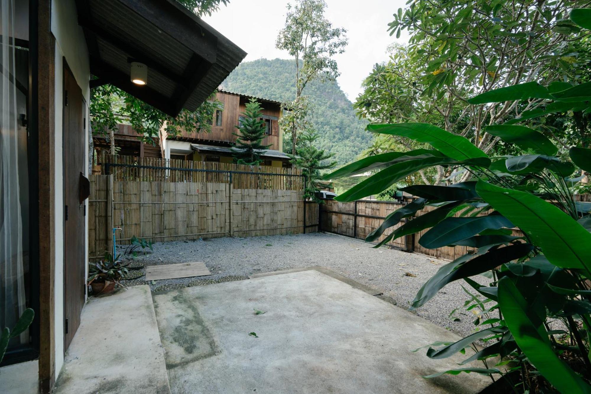 Ashi Guesthouse Chiangdao تْشينغْ داوْ المظهر الخارجي الصورة